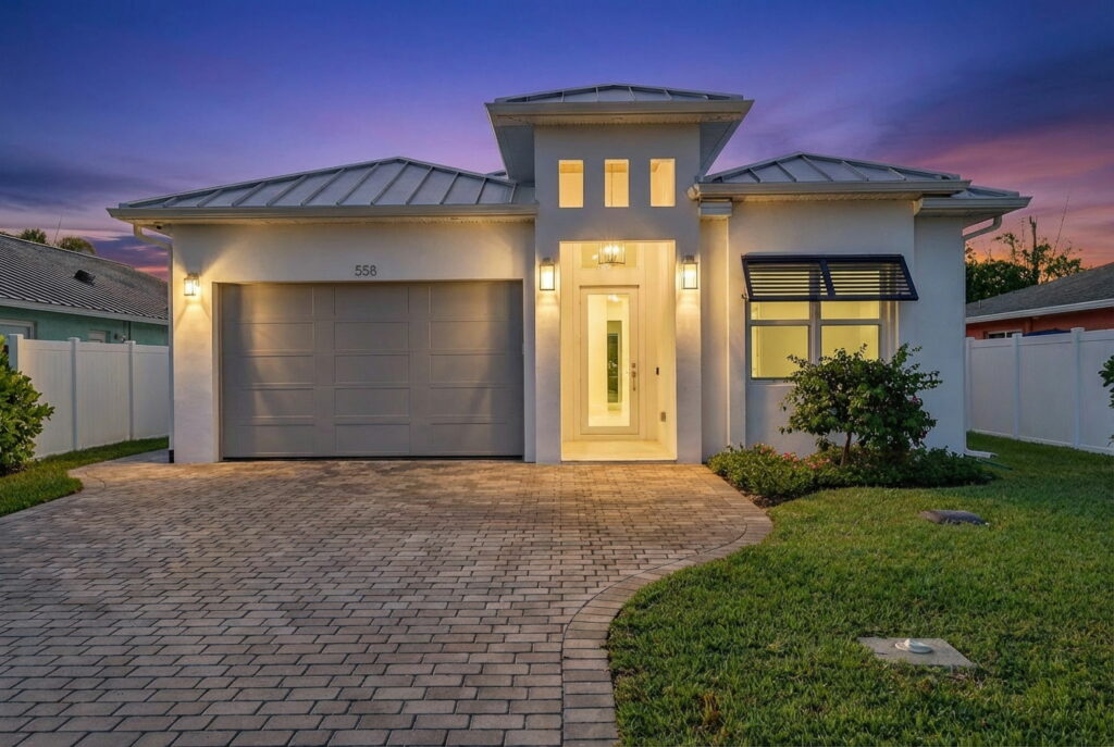 2 front exterior 1 dusk